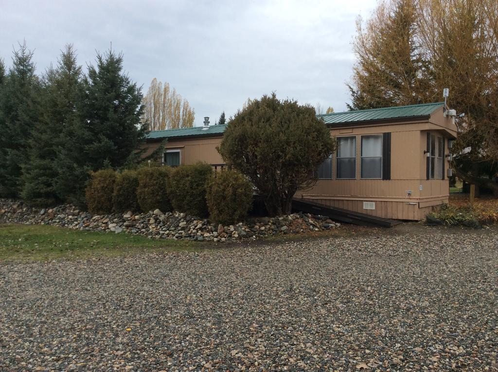 Robert'S Roost Rv Park Resort Quesnel Bagian luar foto
