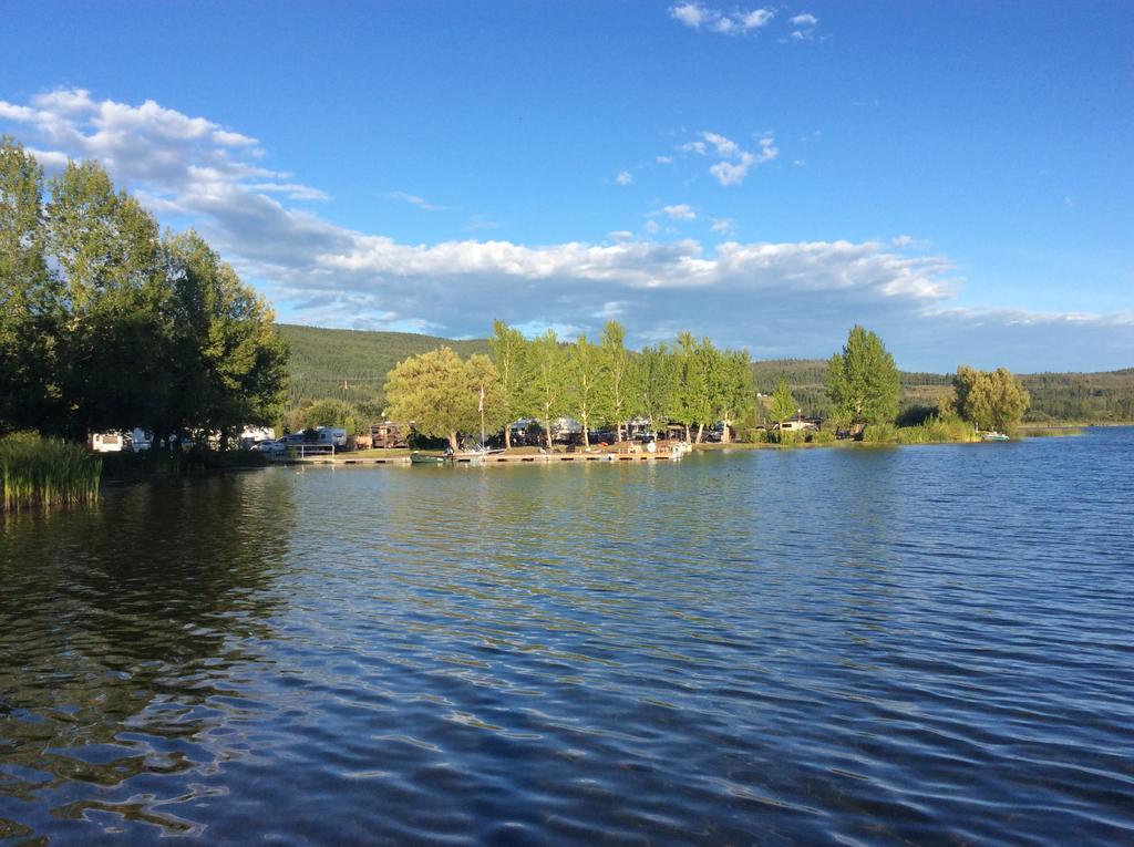 Robert'S Roost Rv Park Resort Quesnel Bagian luar foto