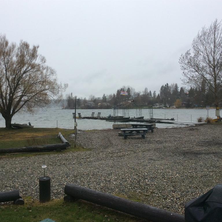 Robert'S Roost Rv Park Resort Quesnel Bagian luar foto