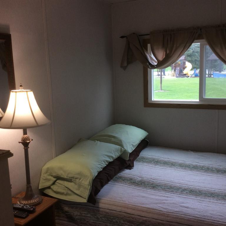Robert'S Roost Rv Park Resort Quesnel Bagian luar foto