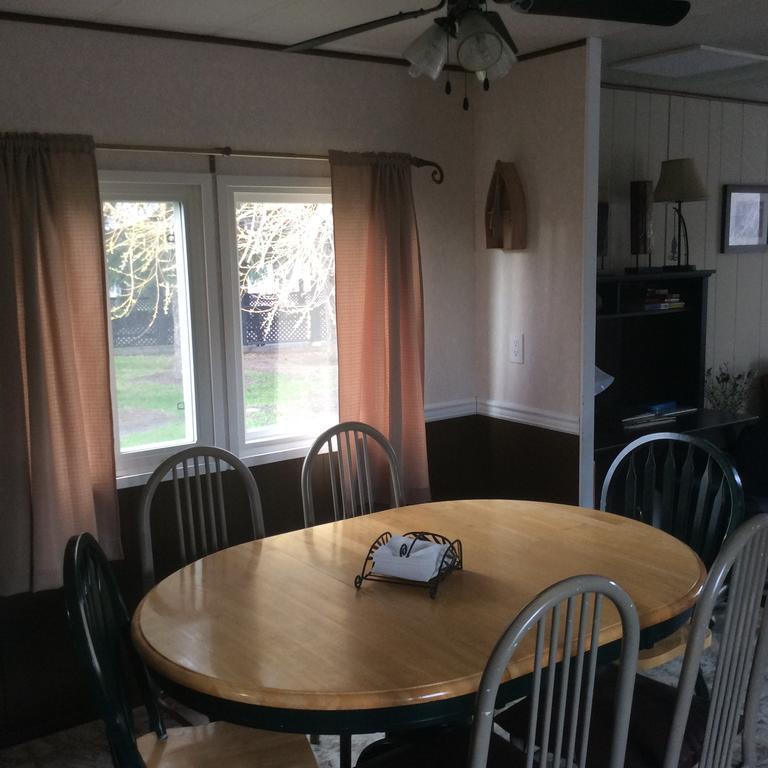 Robert'S Roost Rv Park Resort Quesnel Bagian luar foto